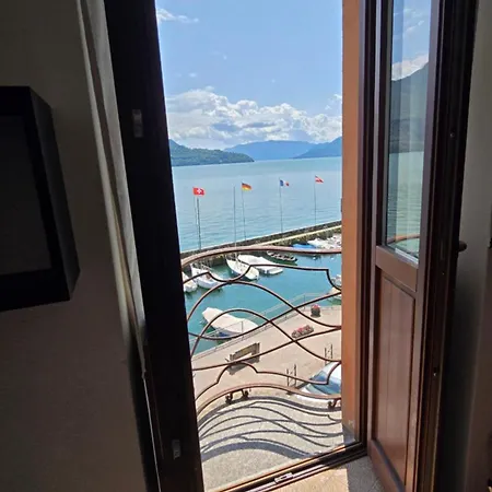 Apartman Fronte - *